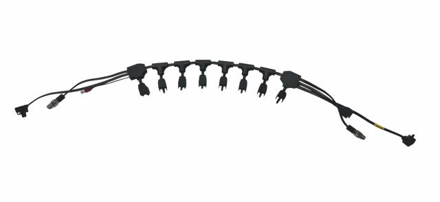 Daisy-chain manifold cables